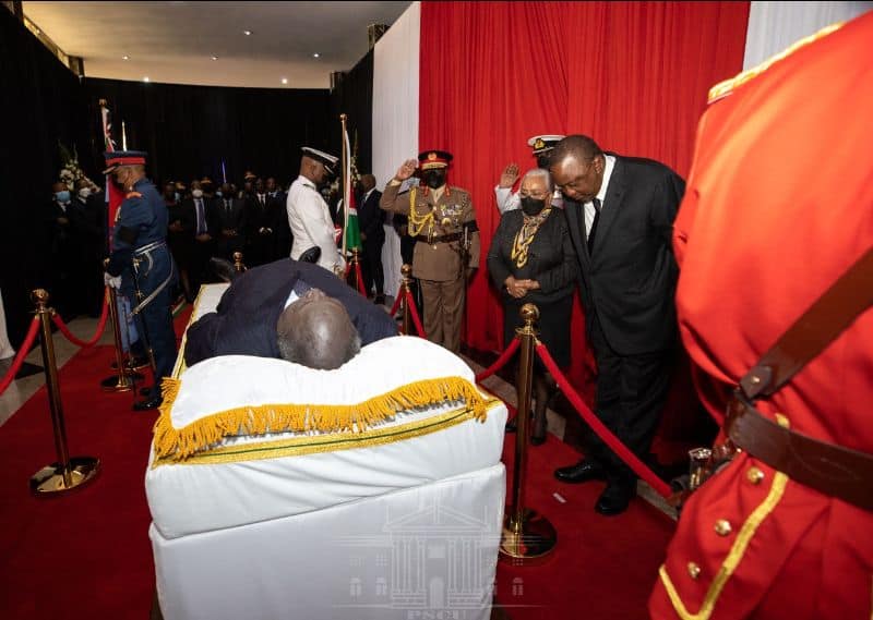 Kenyans Mourn Late President