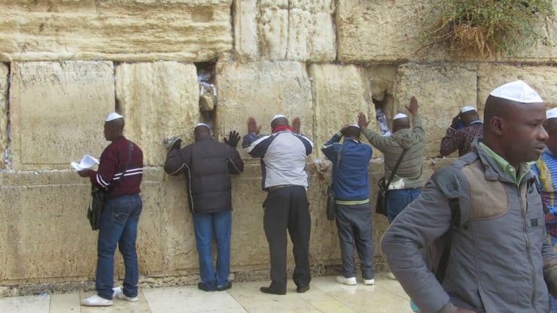 Nigeria Temporarily Halts All Pilgrimages to Israel
