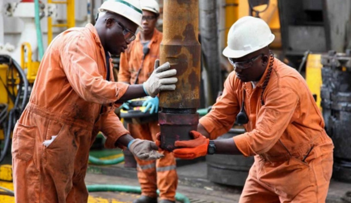 Nigeria Sets Oil Production Target of 2.7 Million Barrels per Day by 2027