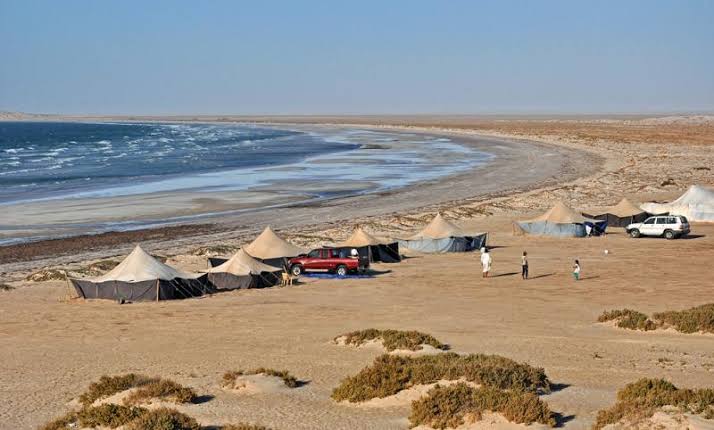 Mauritania’s Coastal Adventure: Experiencing the Sahara Meeting the Atlantic Ocean