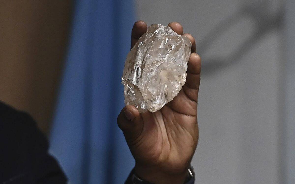 Botswana’s Diamond Dreams Dim as Lab-Grown Rivals Sparkle