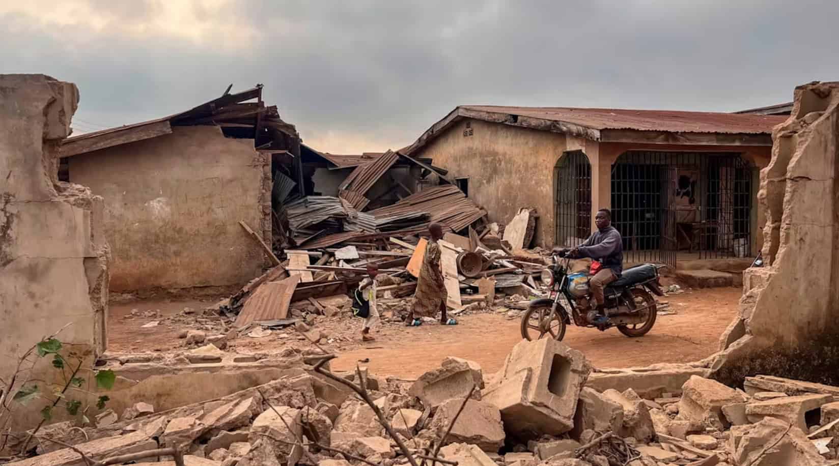 Nigeria battles widening insecurity despite US help
