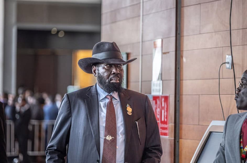 How does South Sudan hand over power without elections?