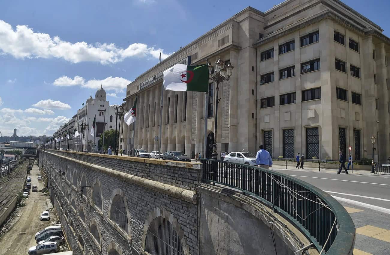 Tebboune calls parliament vote after constitutional changes