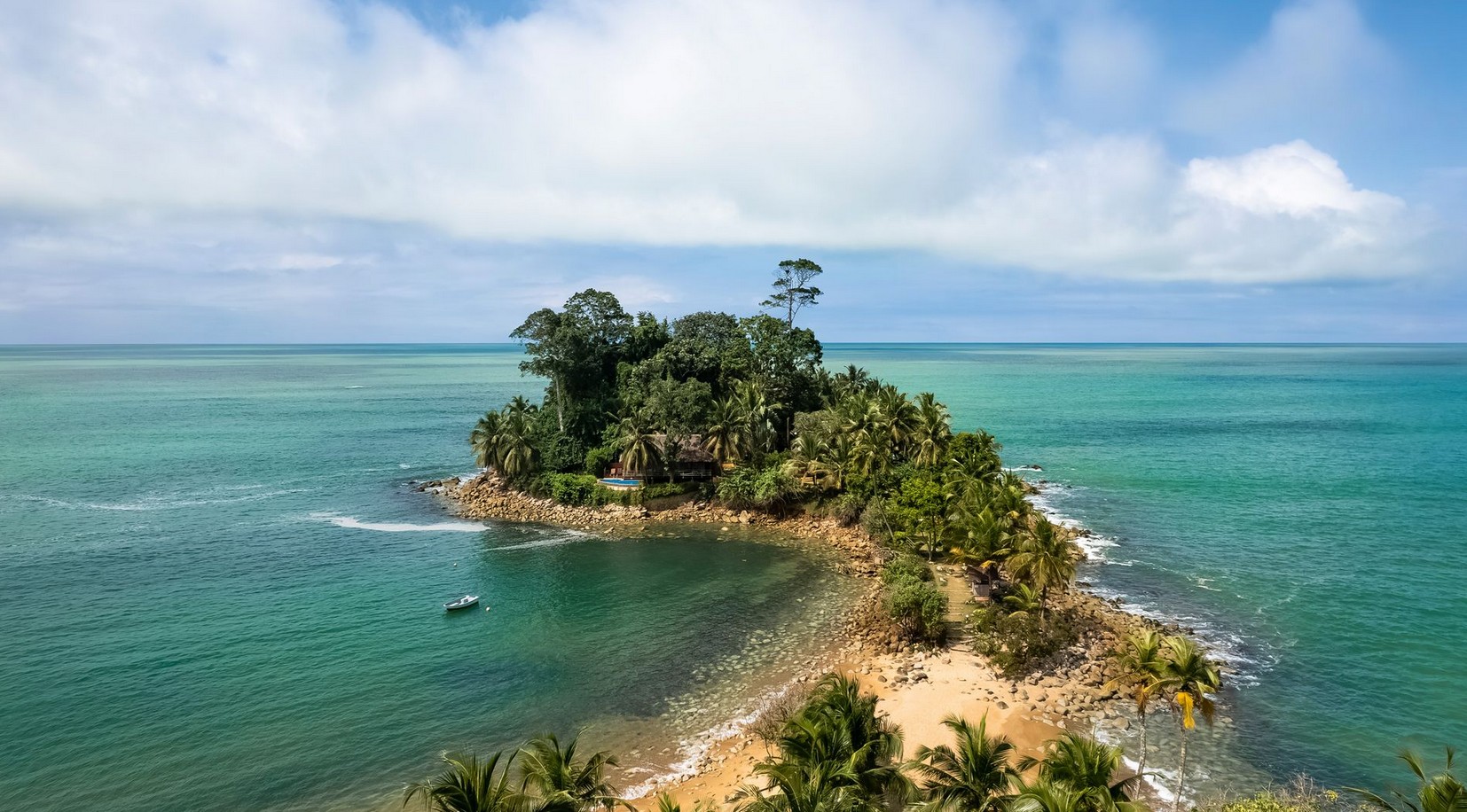 From forests to savanna: Ghana through a returning lens