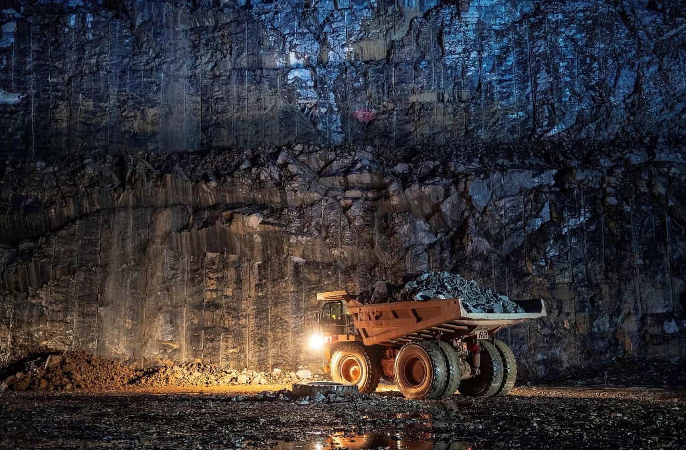 Ghana pushes mining giants on local content rules