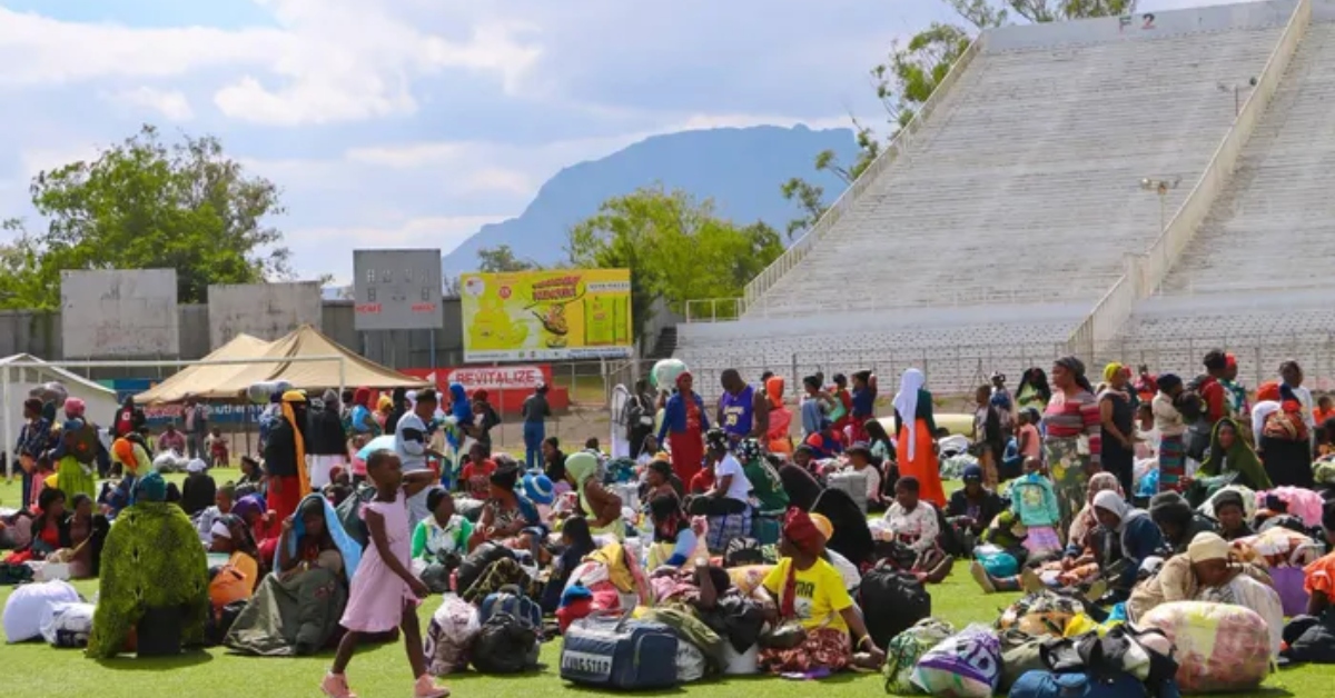 Hundreds of Malawians return home amid tensions in South Africa